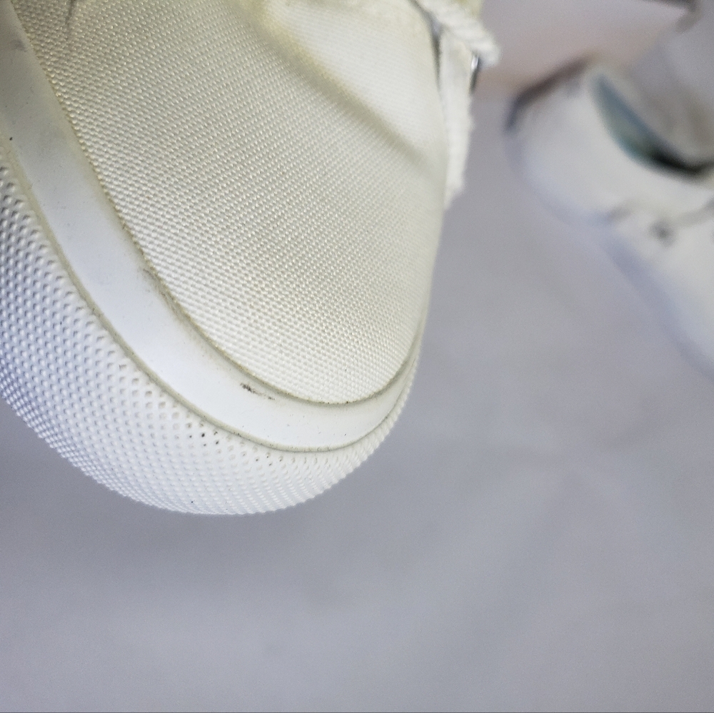 Blowfish White Canvas Sneakers Size 7 - Picture 9 of 16